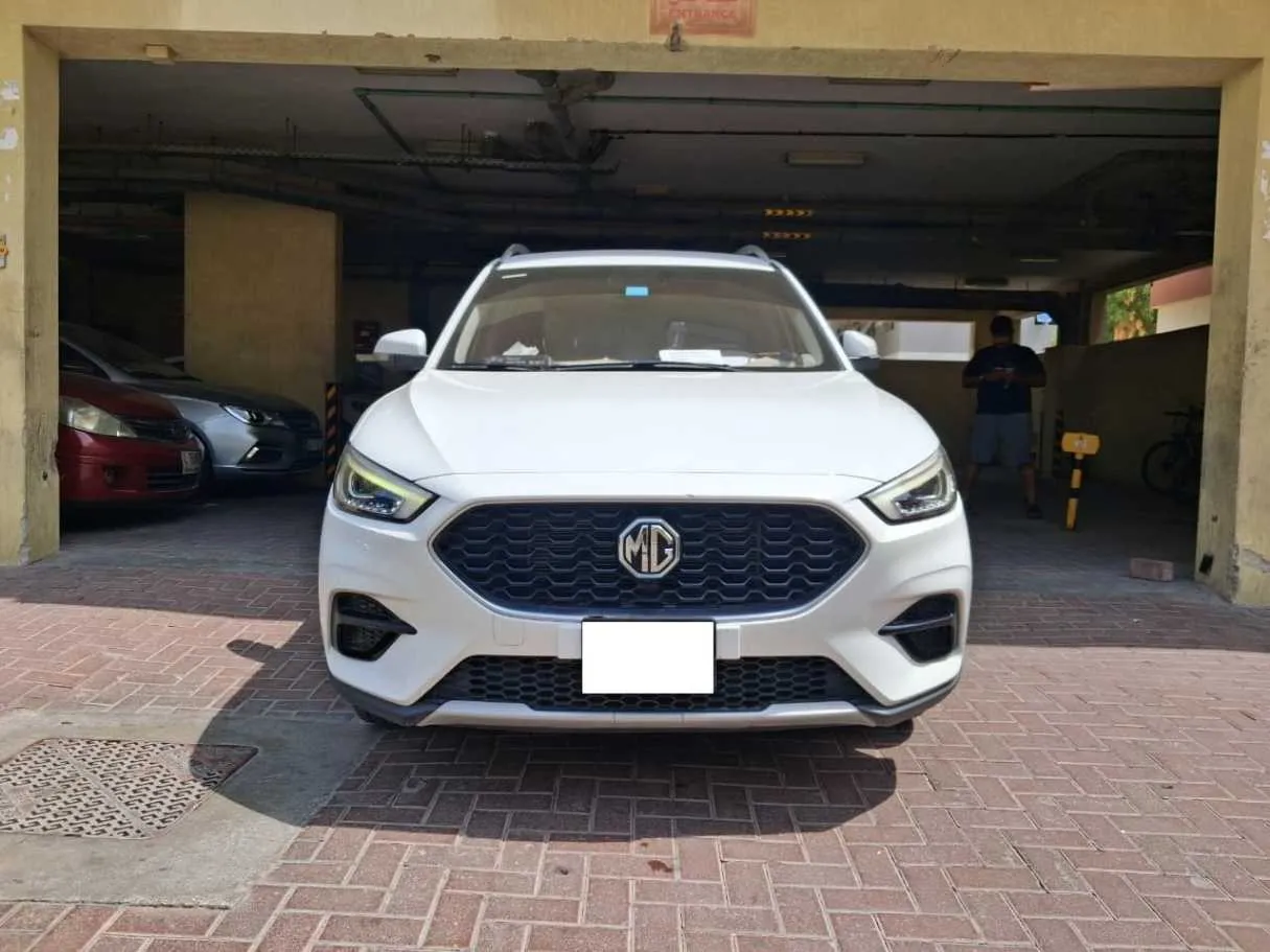 Car image 2