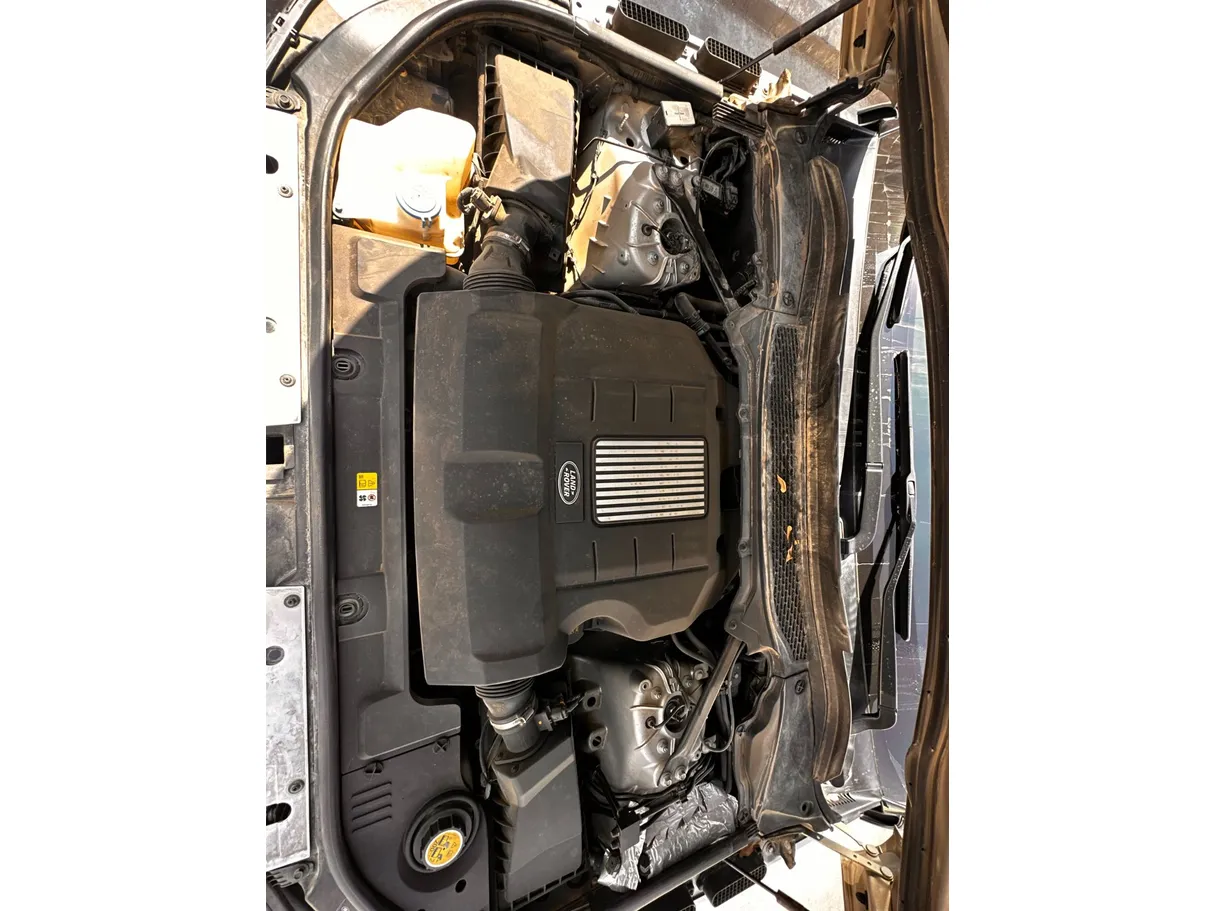 Car image 27