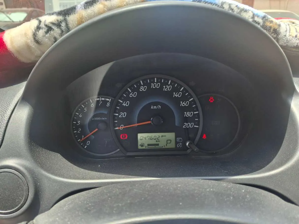 Car image 23