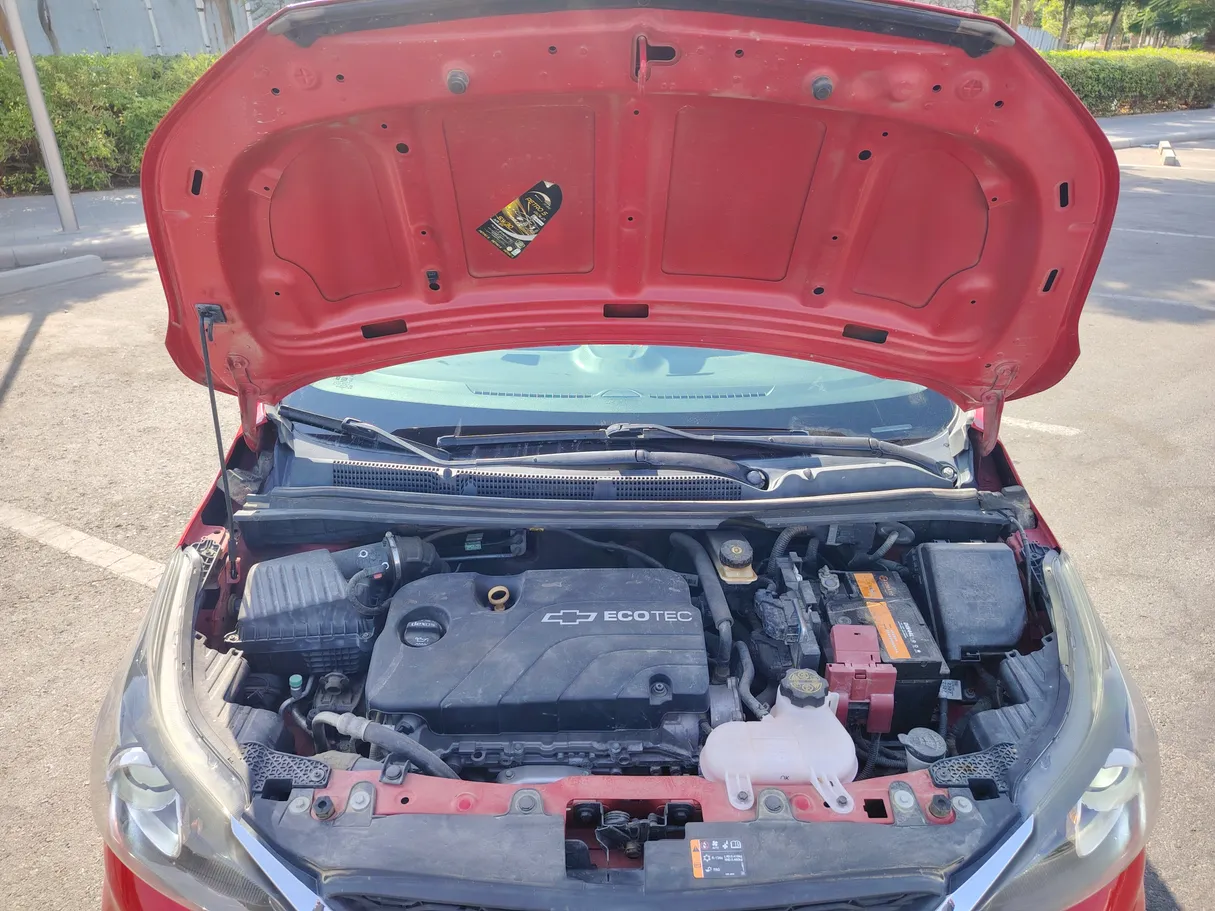Car image 25