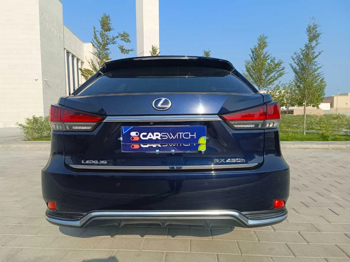 Car image 6