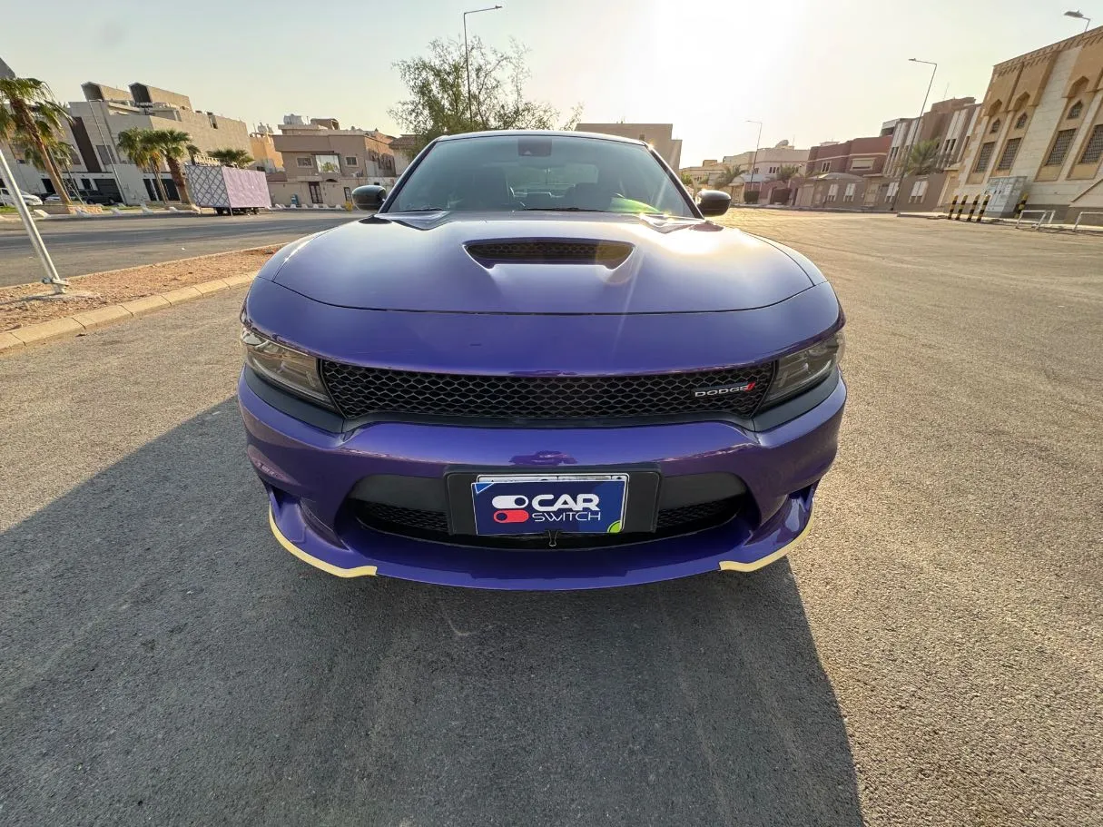 Car image 2