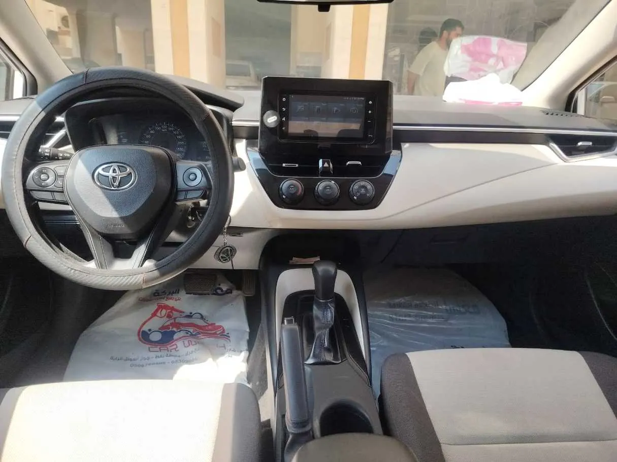 Car image 21