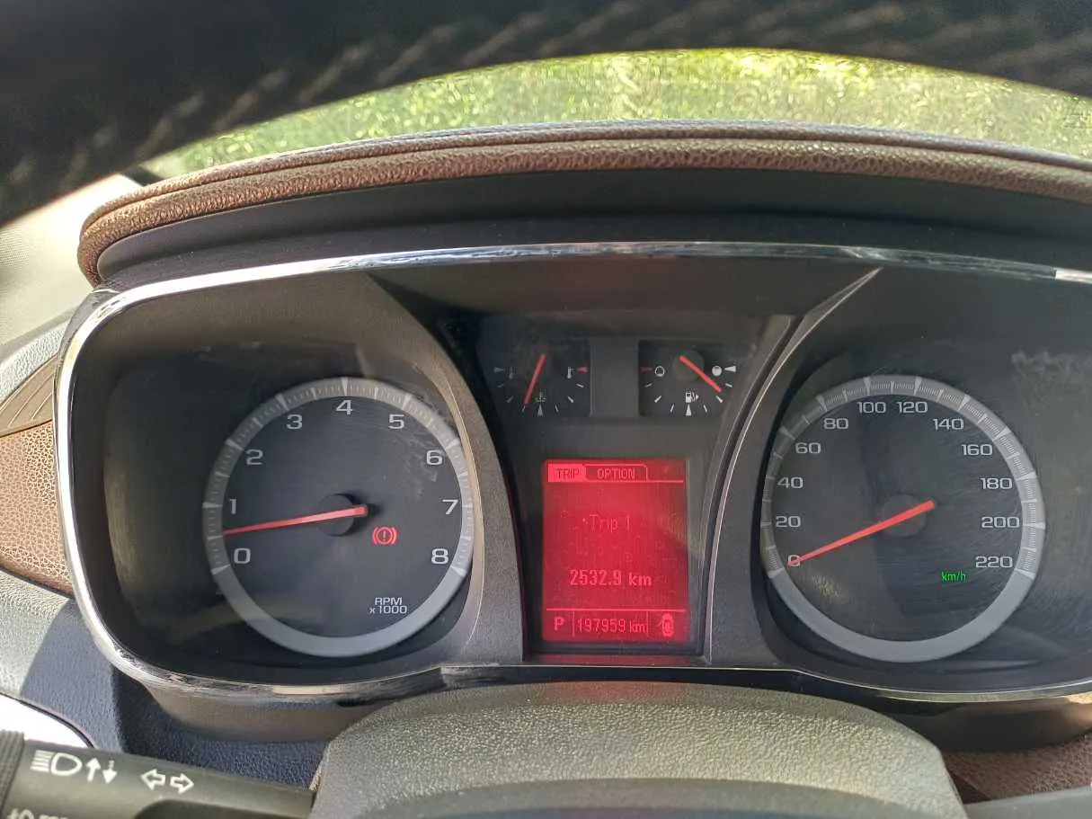 Car image 18