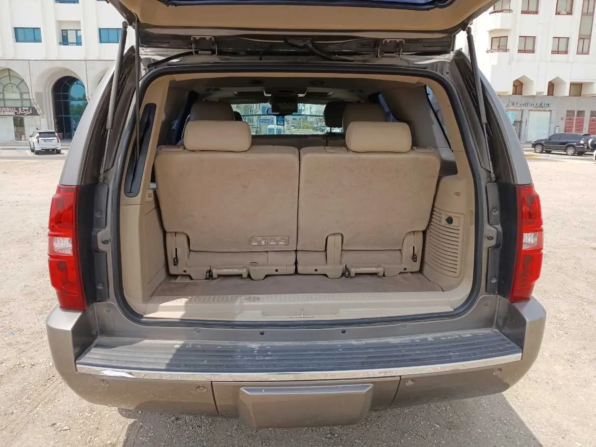 Car image 23