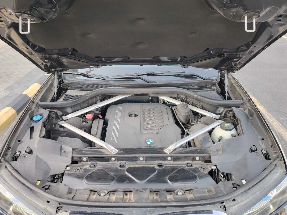 Car image 46