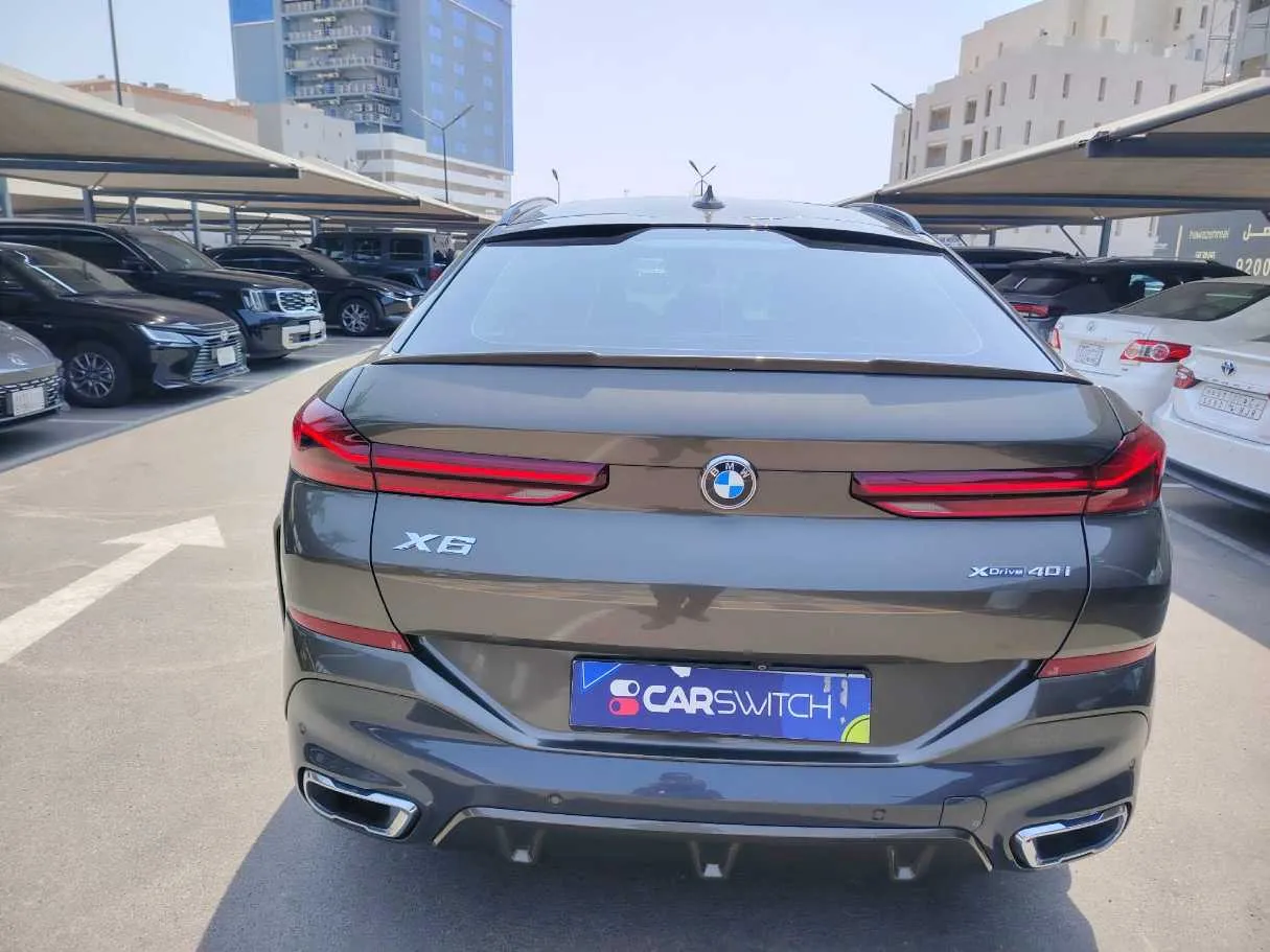 Car image 6