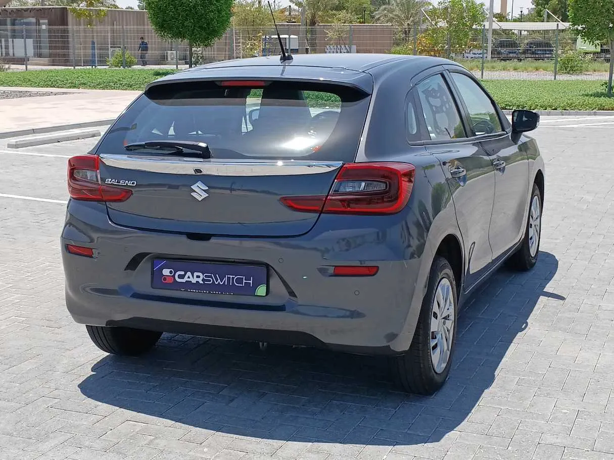 Car image 5