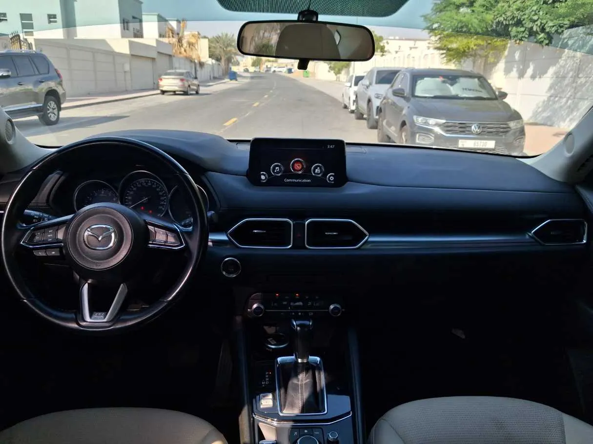 Car image 15