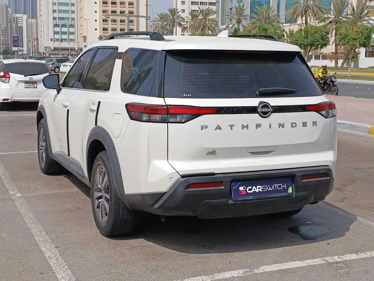 Car image 7