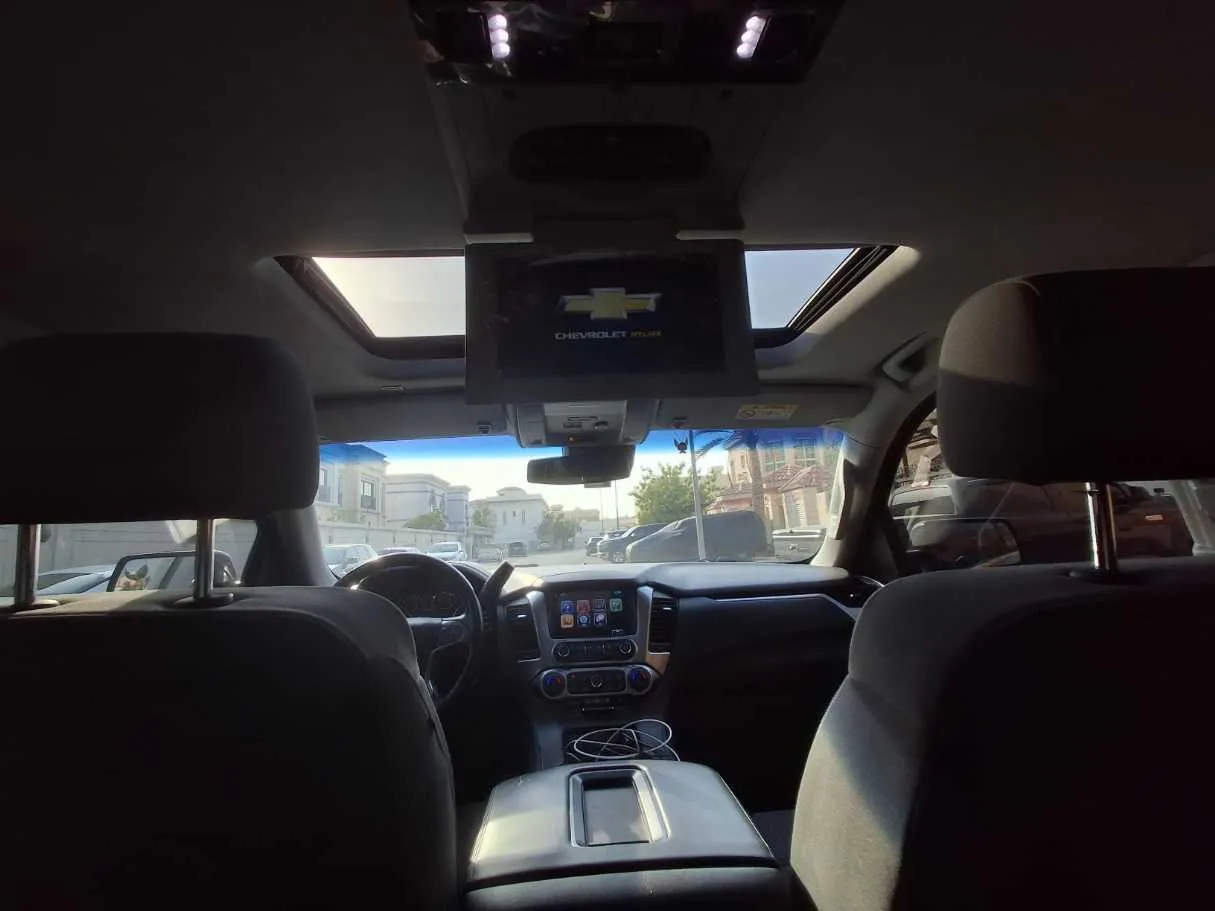 Car image 16