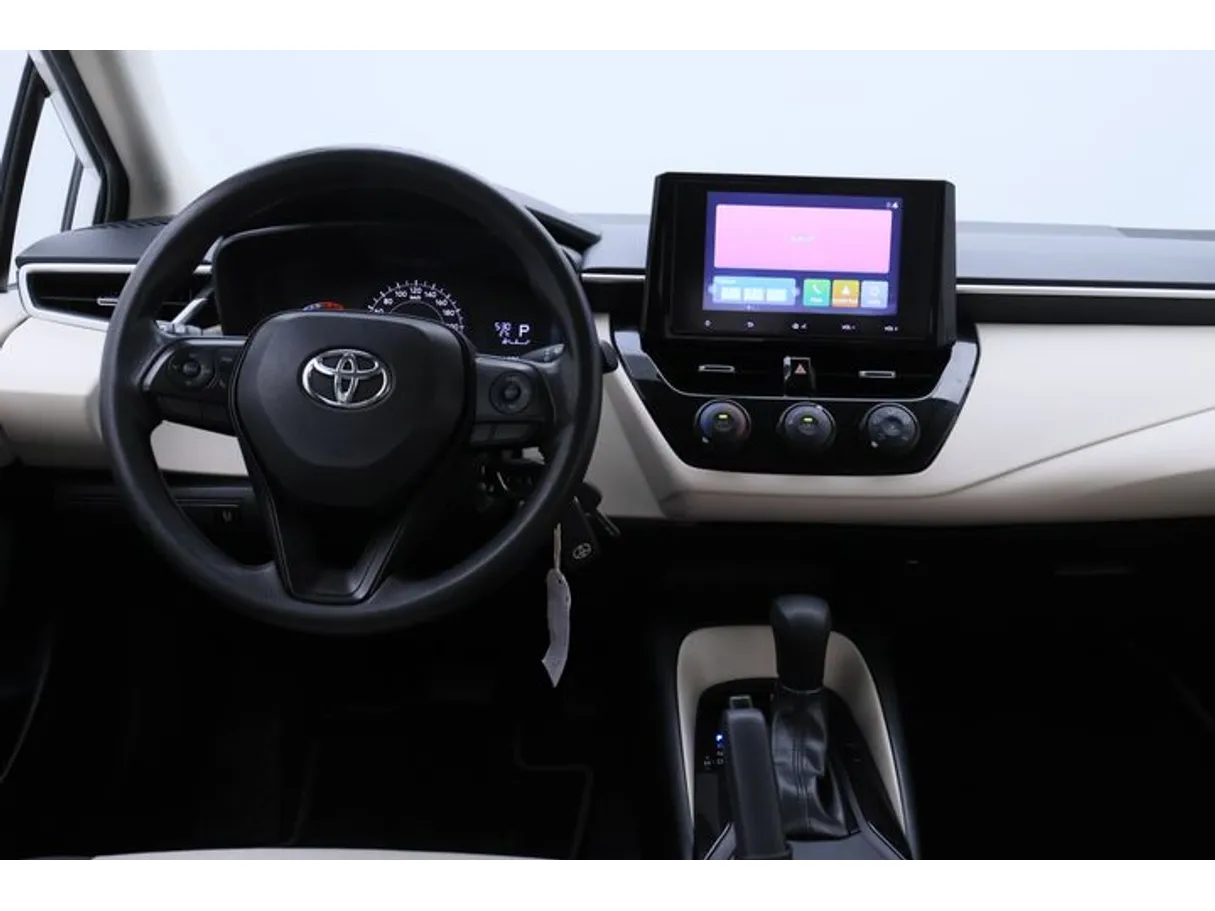 Car image 15