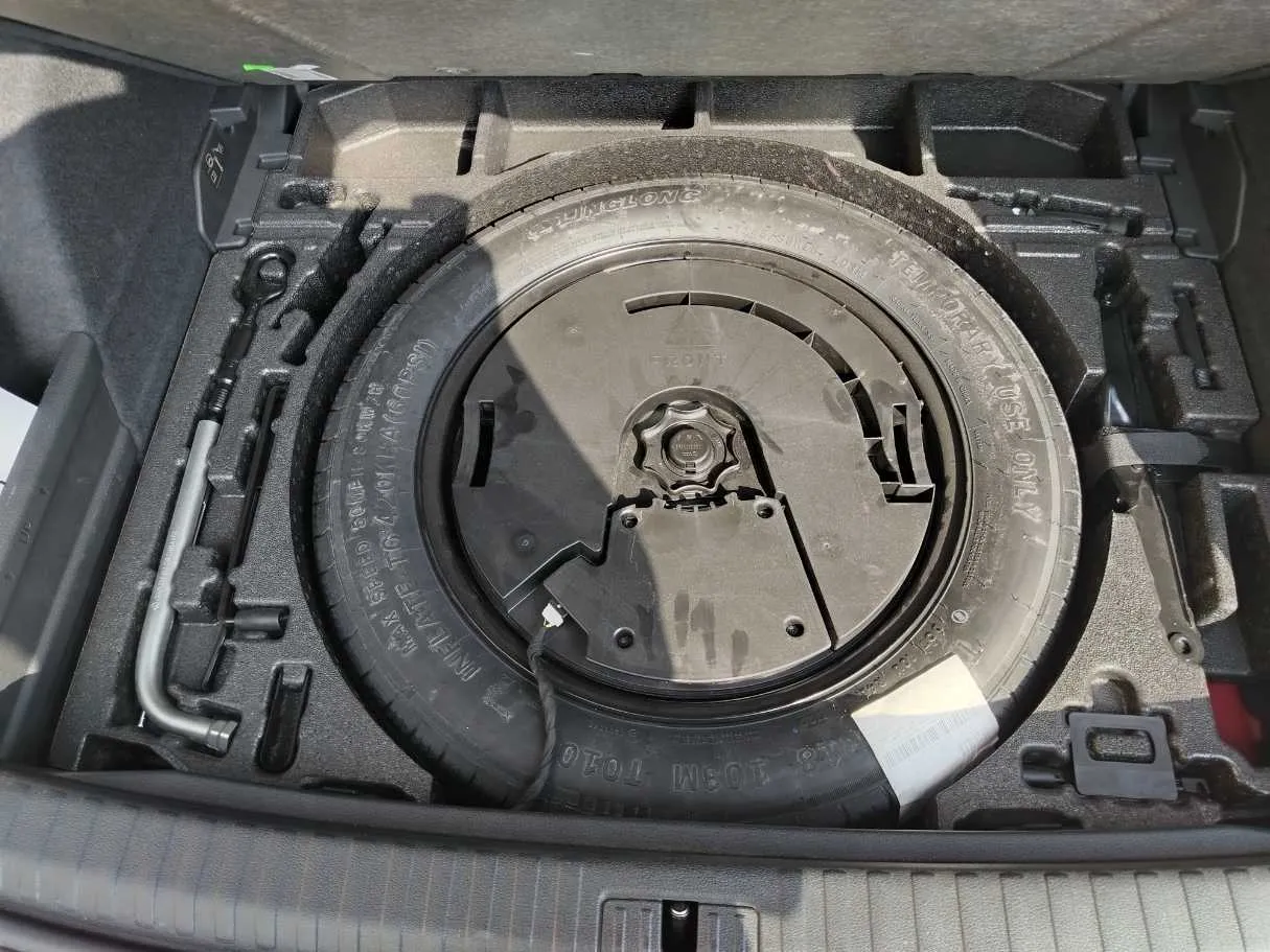 Car image 42