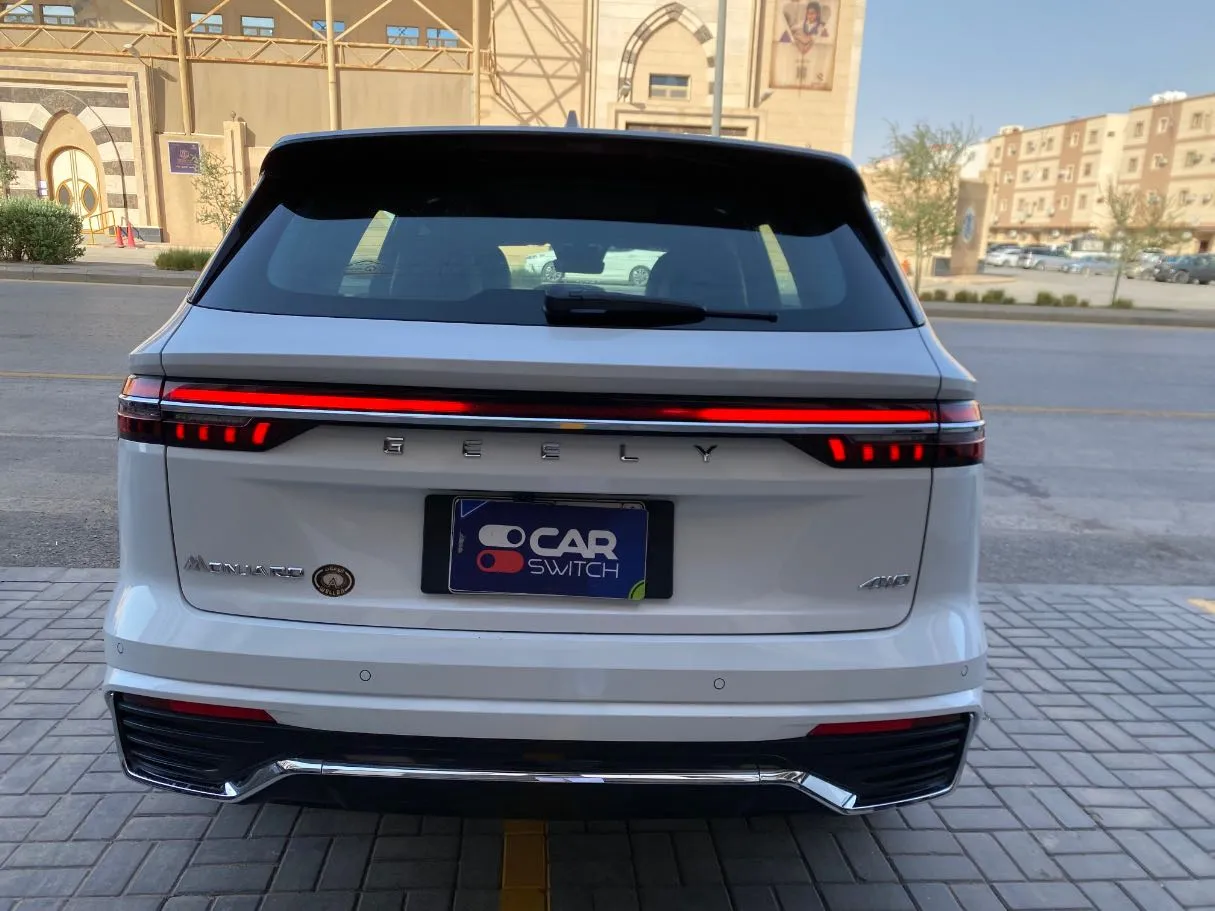 Car image 6