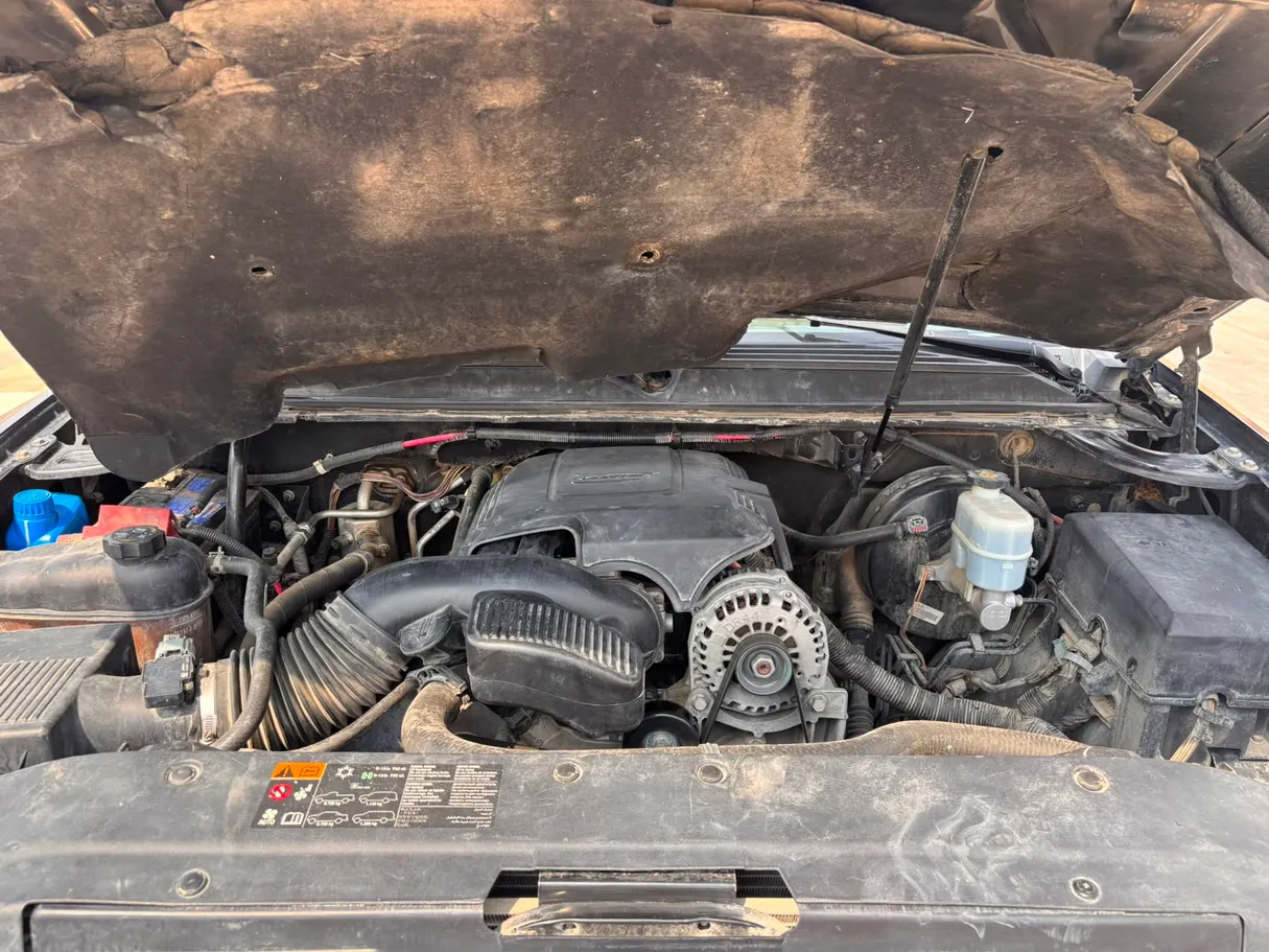 Car image 9