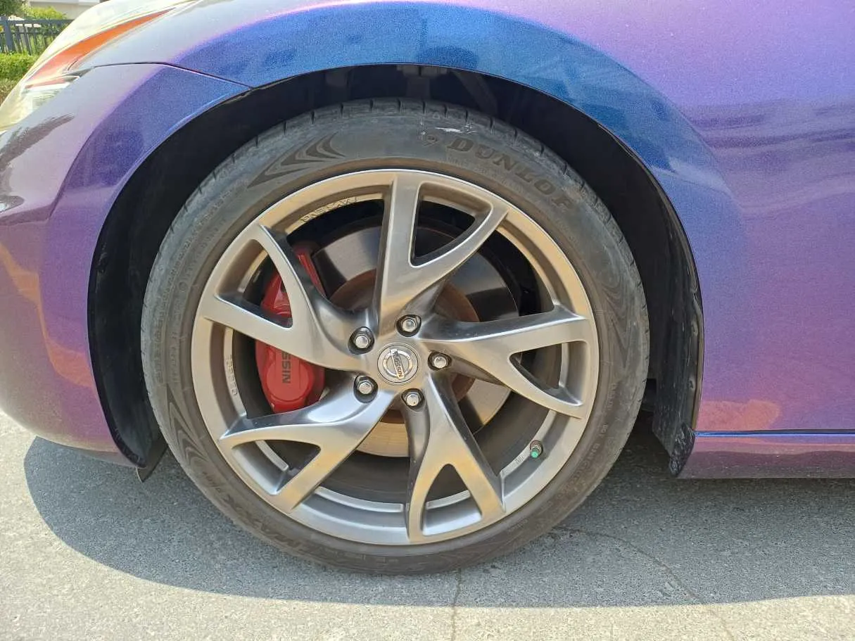 Car image 9