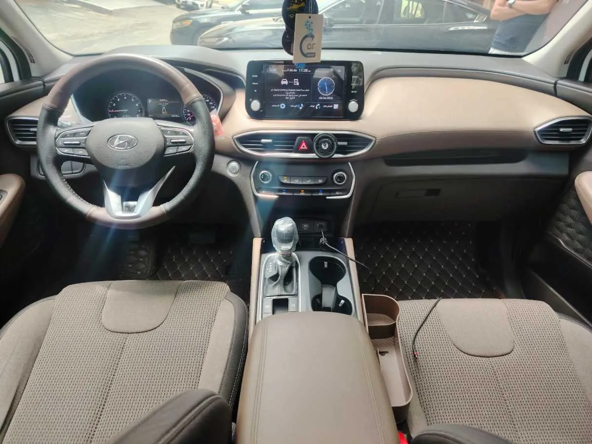 Car image 22