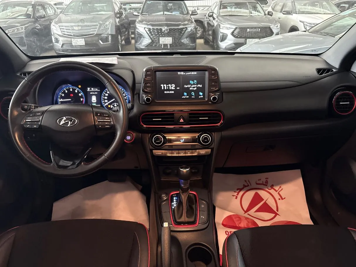 Car image 13