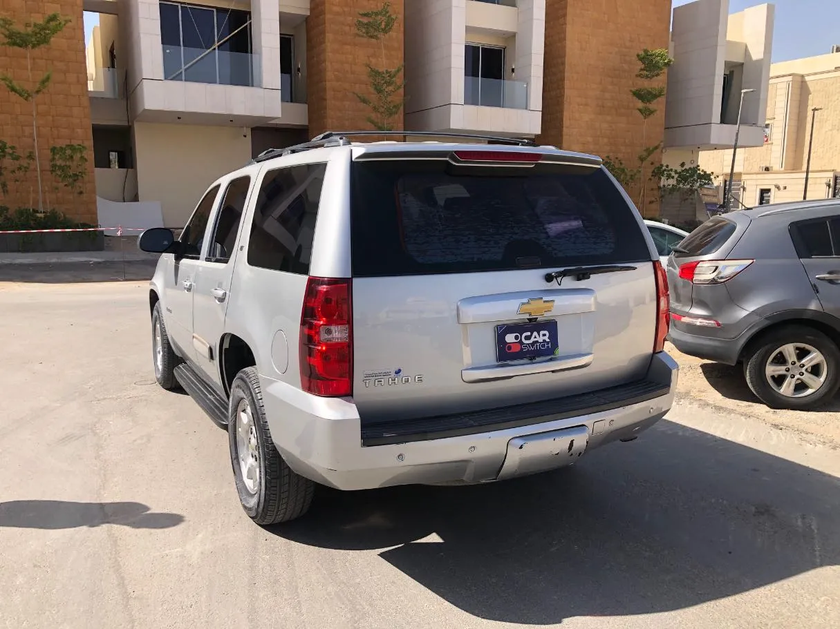 Car image 7