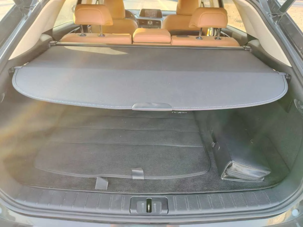 Car image 29