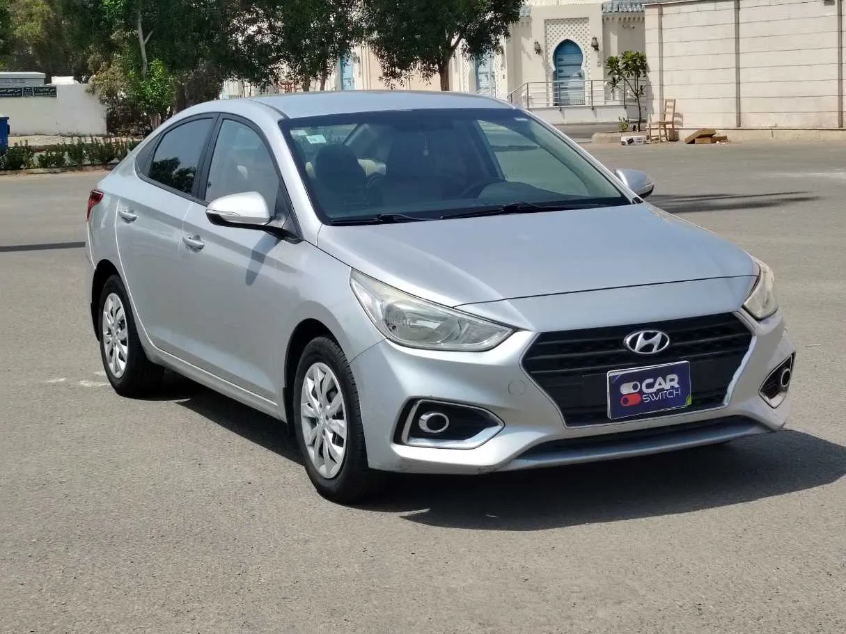 Car image 3