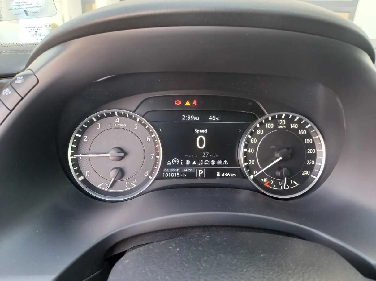 Car image 19