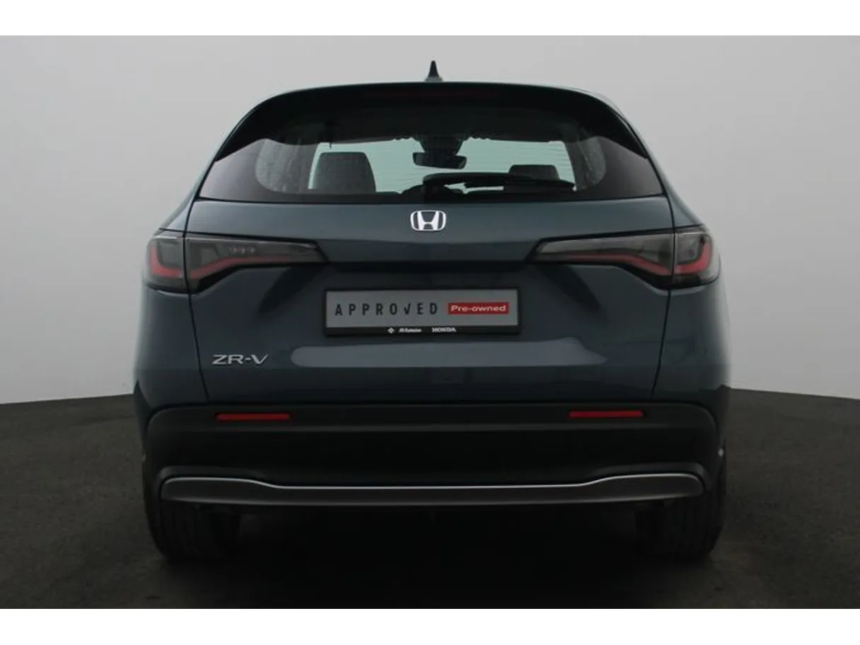 Car image 12