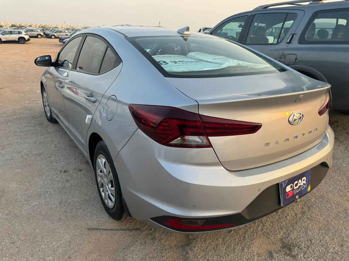 Car image 6