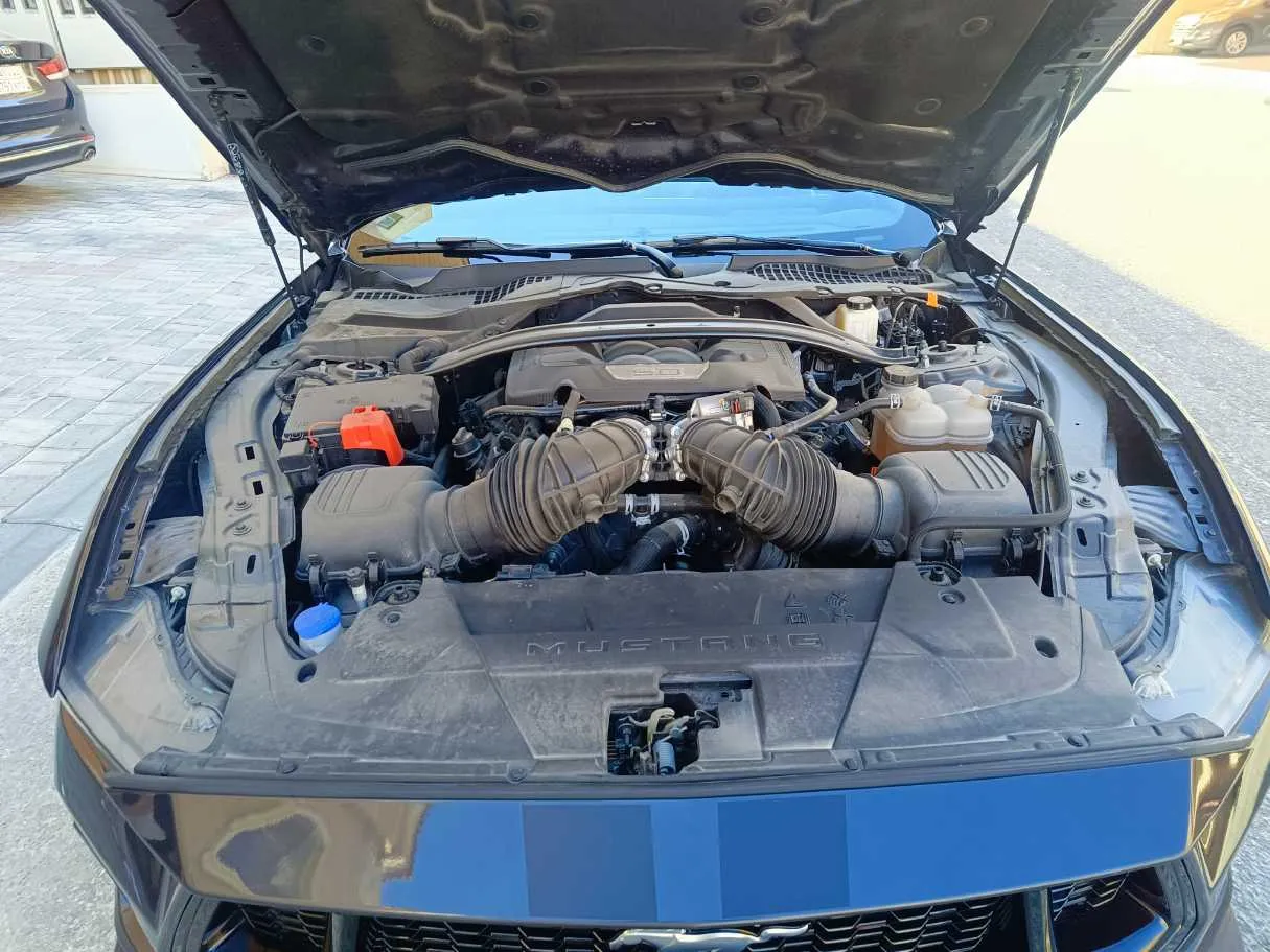 Car image 33