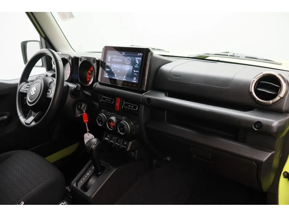 Car image 10