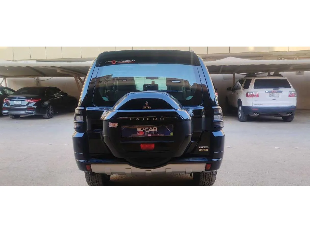 Car image 6