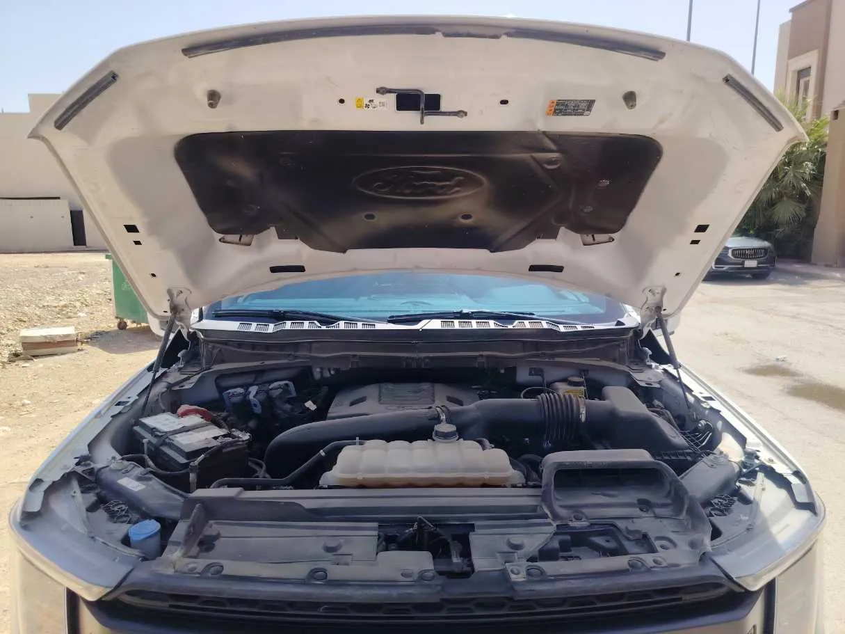 Car image 31
