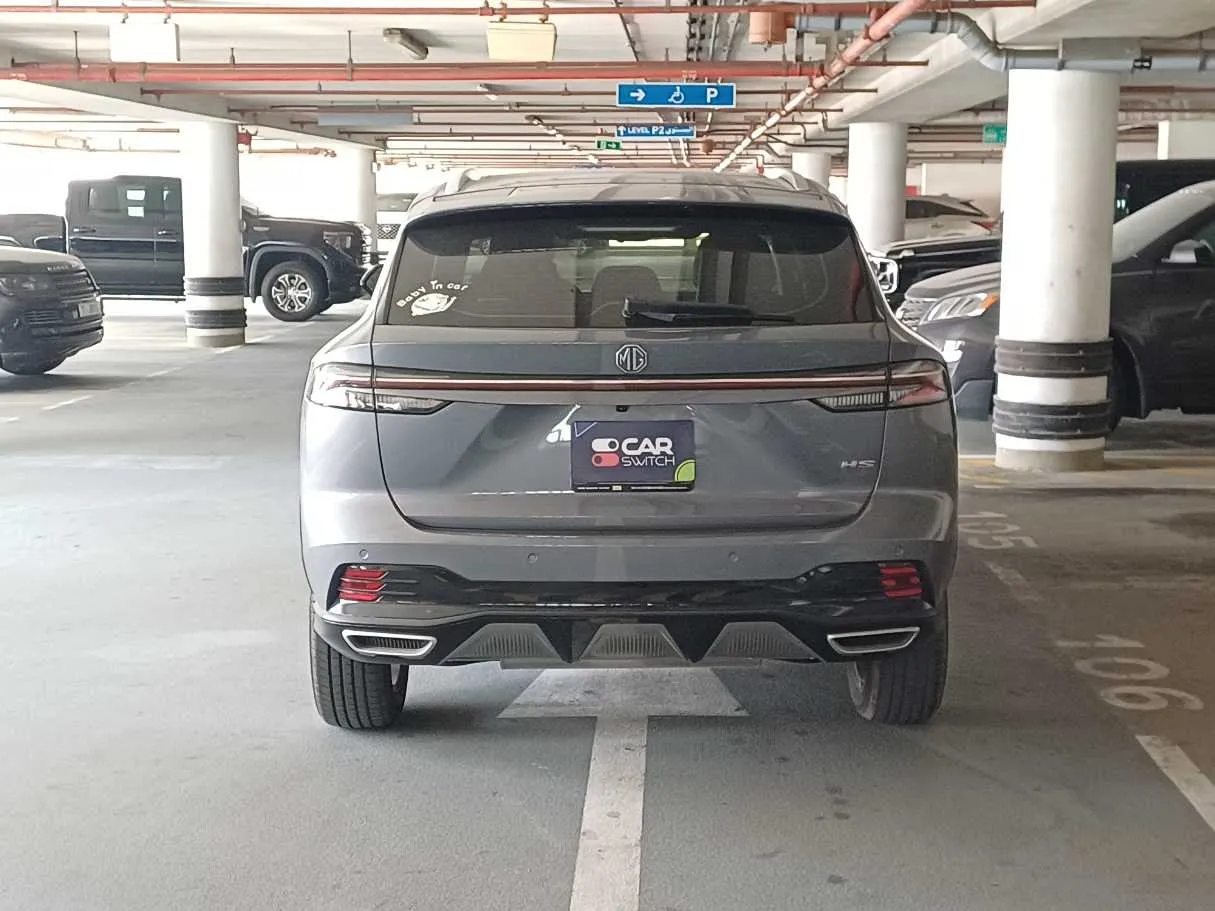 Car image 6