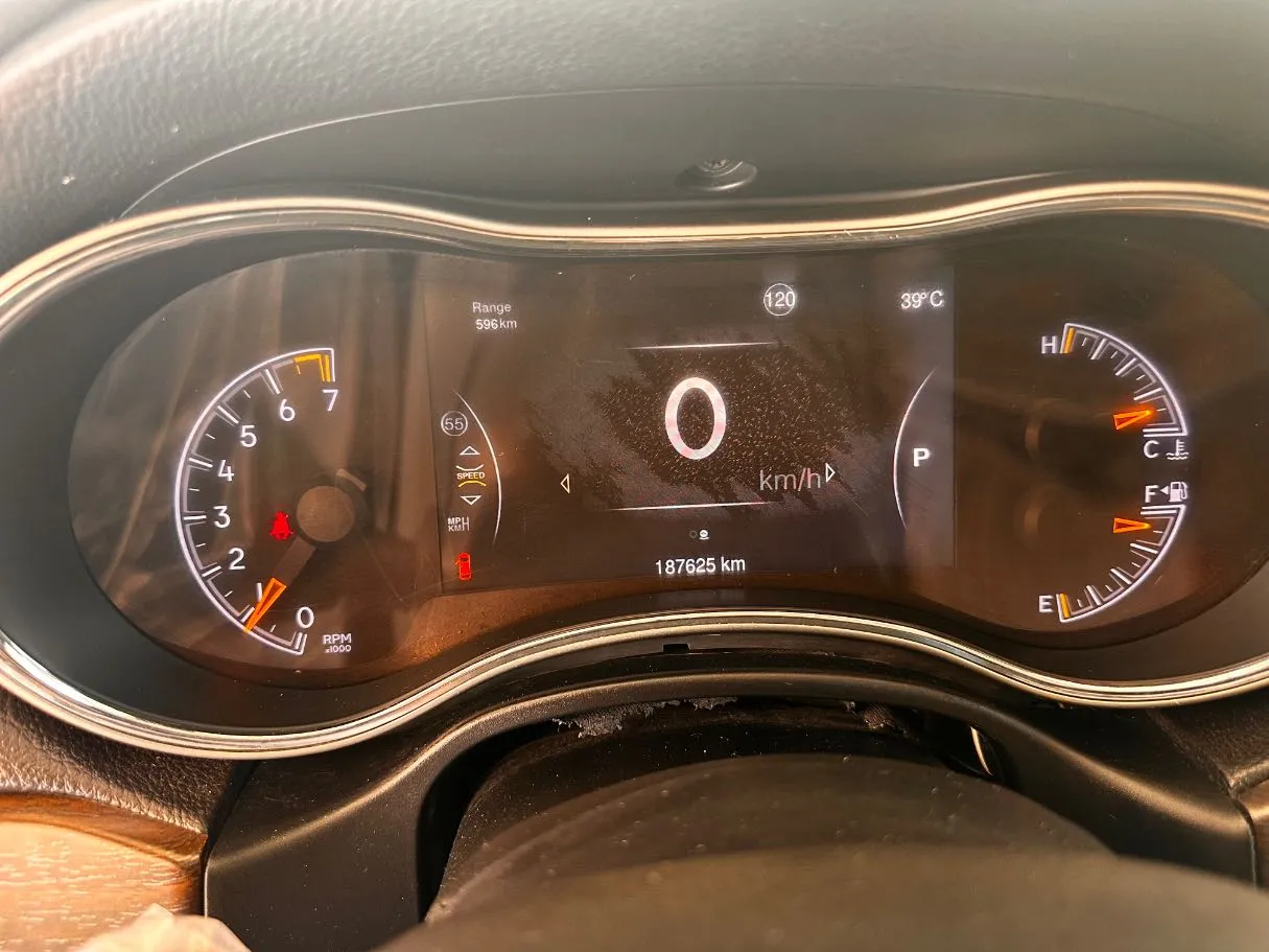 Car image 20