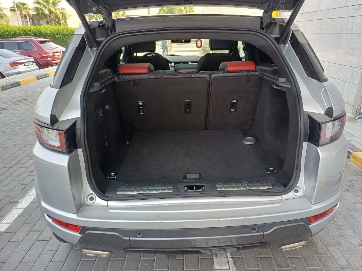 Car image 20