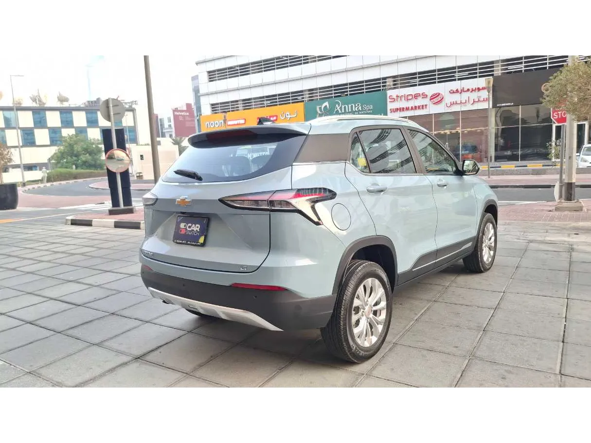 Car image 5