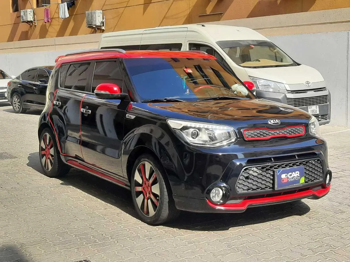 Car image 3