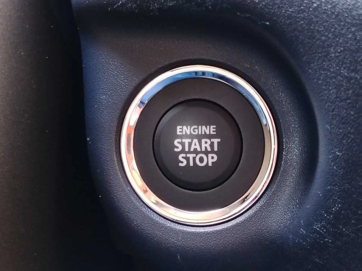 Car image 26