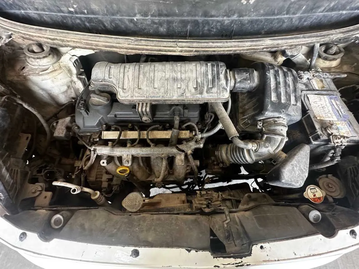 Car image 22