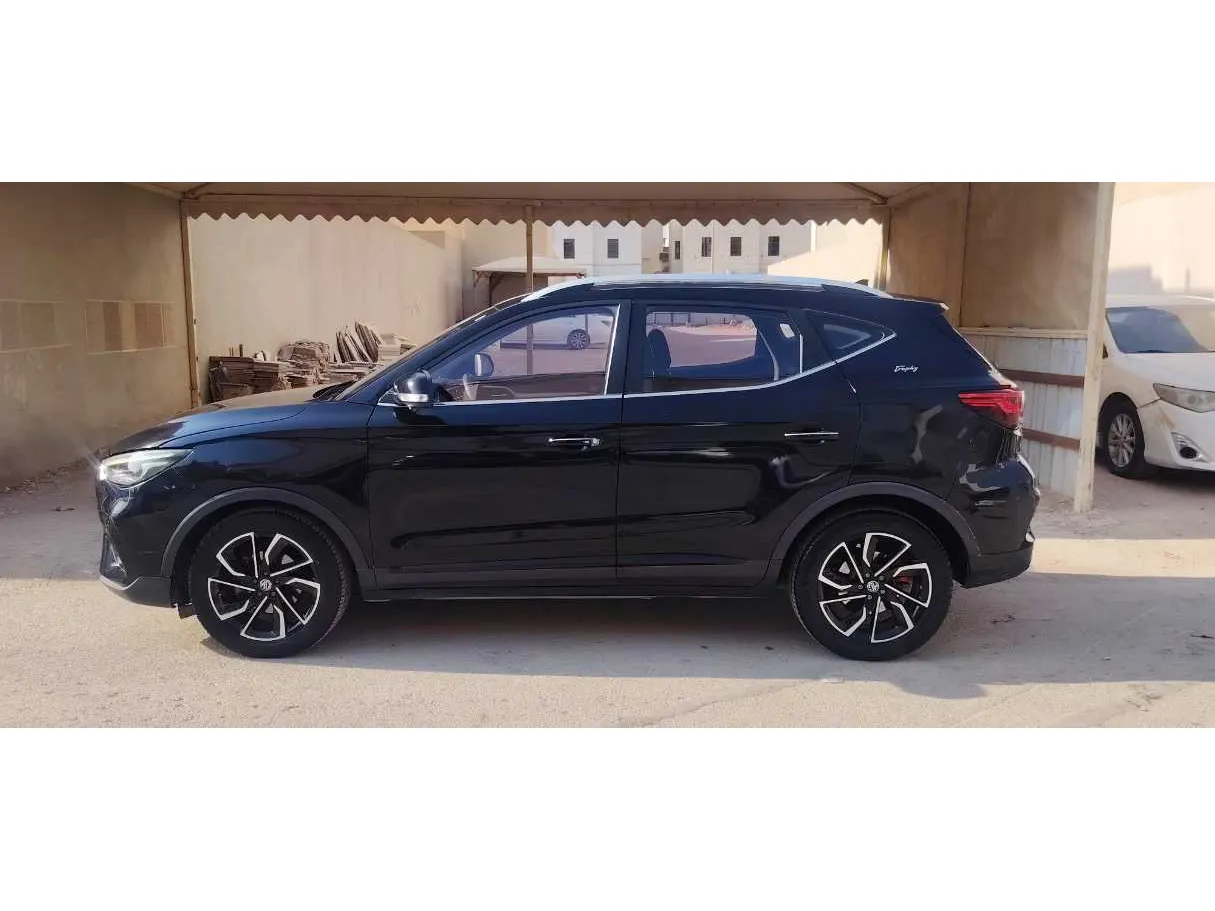 Car image 8