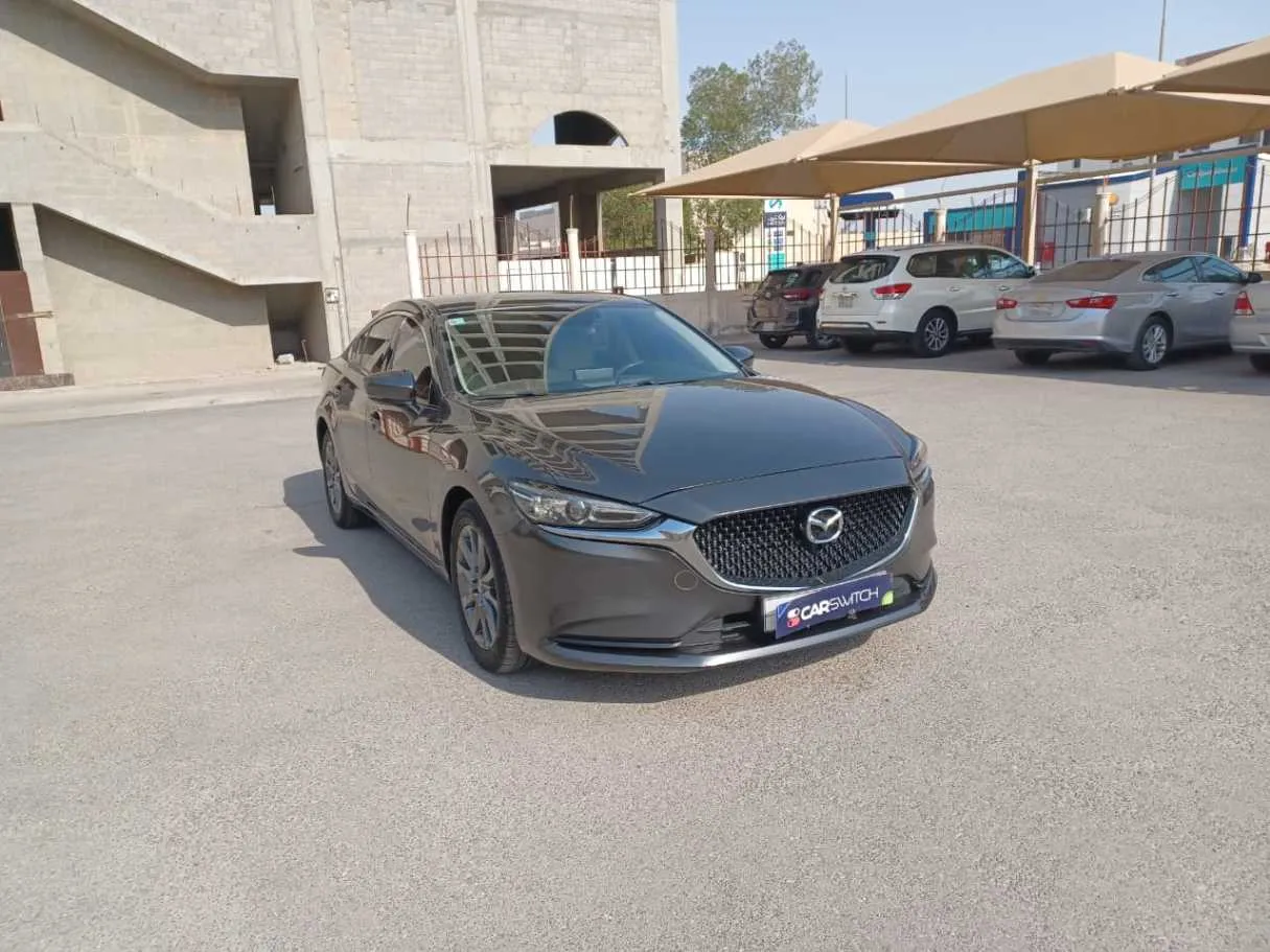Car image 3