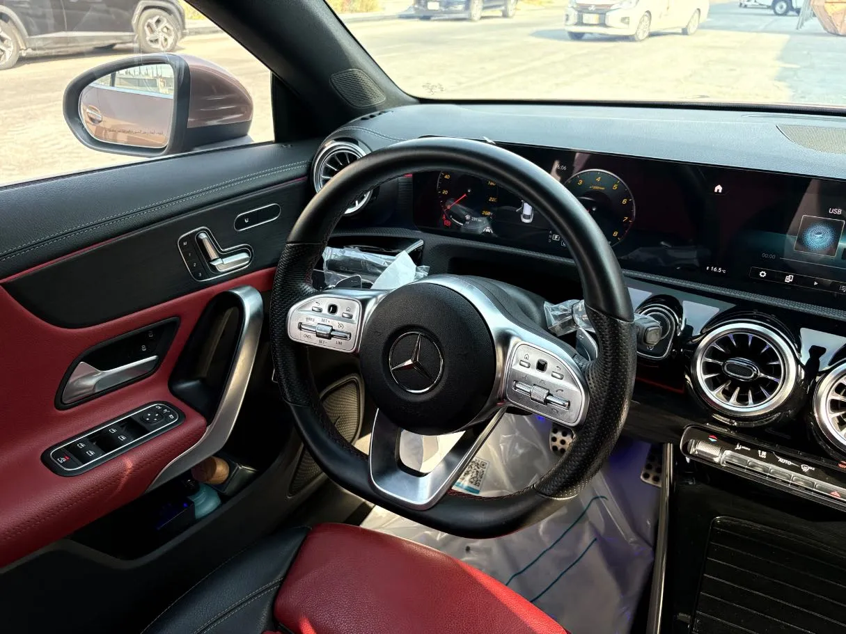 Car image 21
