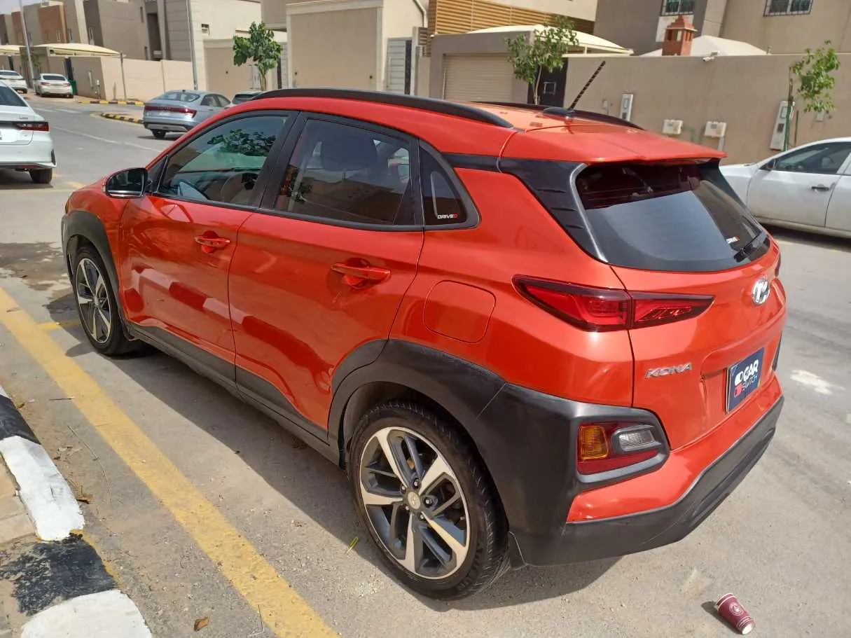 Car image 7