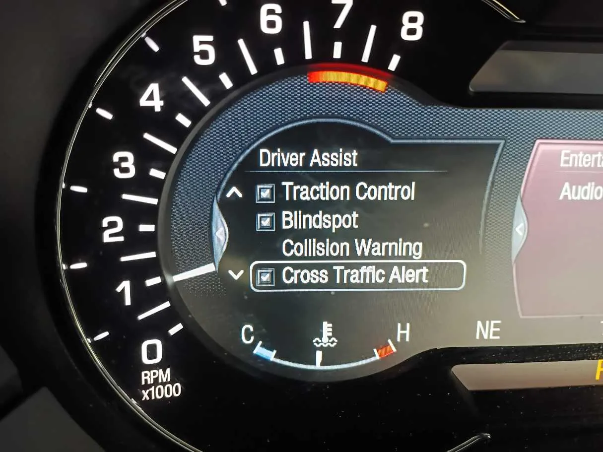 Car image 24