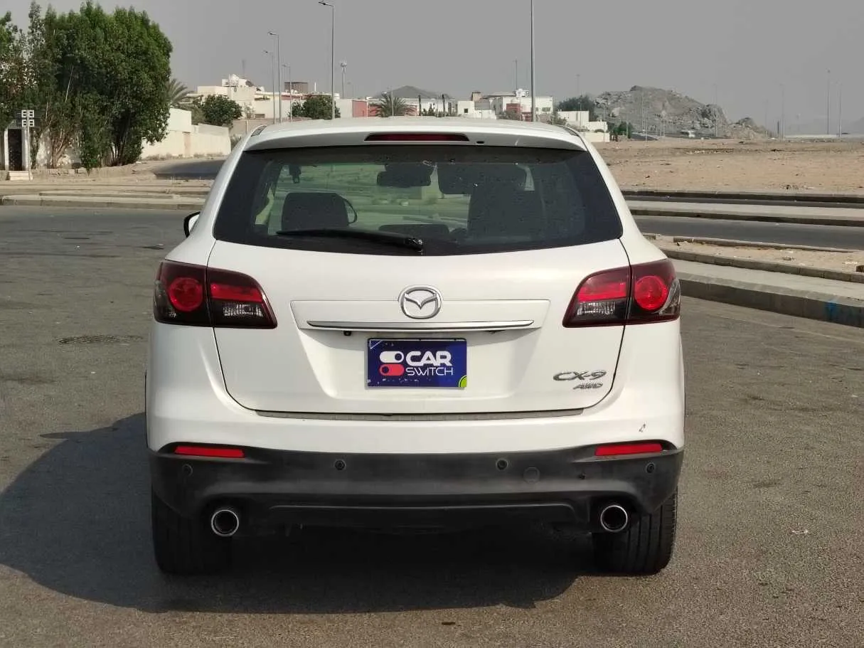Car image 6