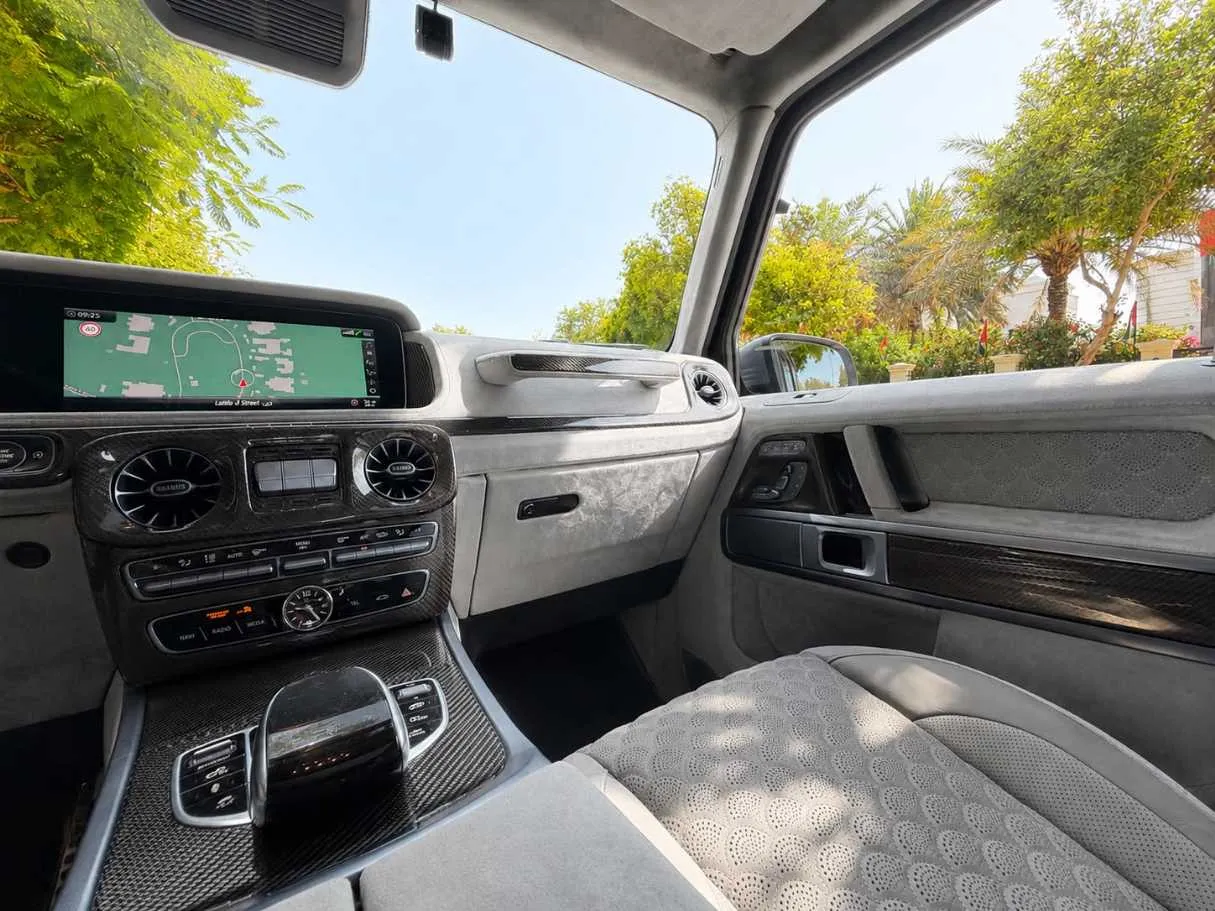 Car image 15