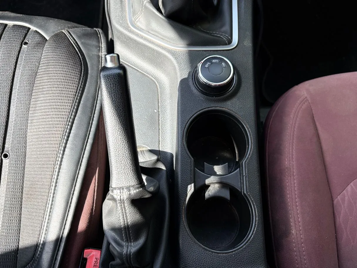 Car image 19