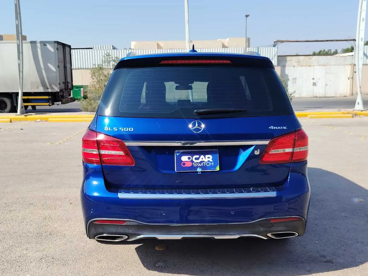 Car image 6