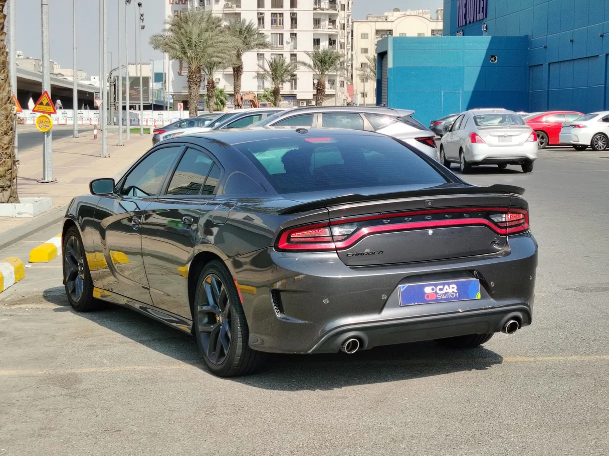 Car image 7