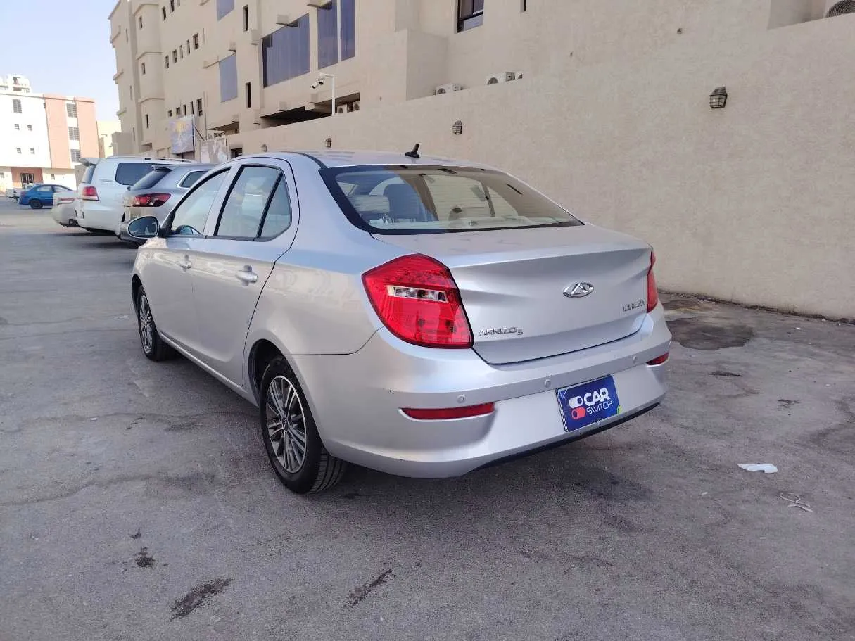 Car image 7